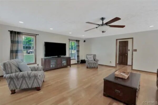 25b3bbceeaae4b11ab77c9b96c9f3346