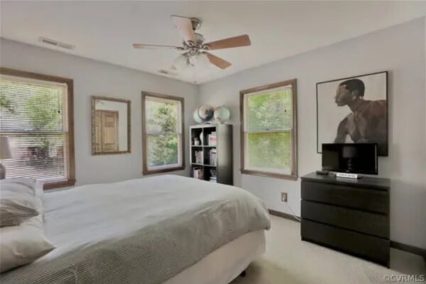 479f85d8efd049449d669f42aaa0e14f